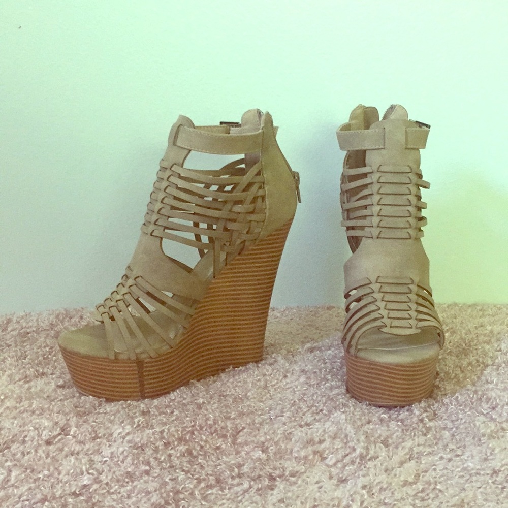Gladiator wedges Brand New
